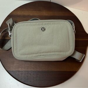 Lululemon Crossbody Camera Bag 2L